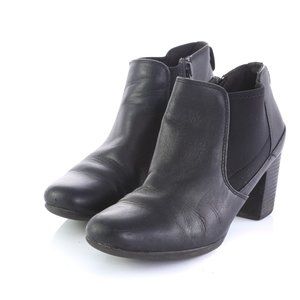 Clarks Black Leather Ankle Boots Booties Heels